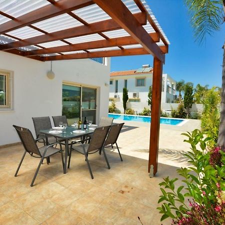 Blue Sea Villa โปรทาราส ภายนอก รูปภาพ