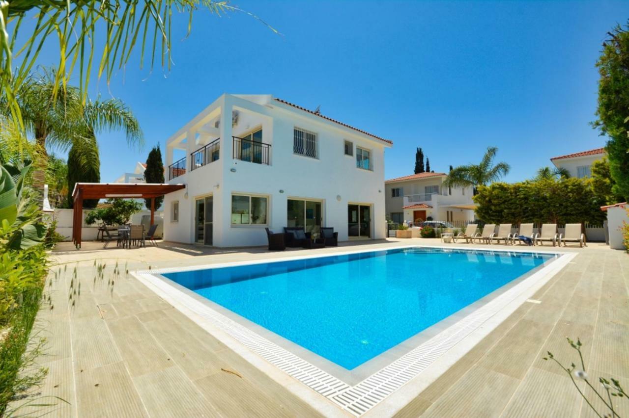 Blue Sea Villa โปรทาราส ภายนอก รูปภาพ