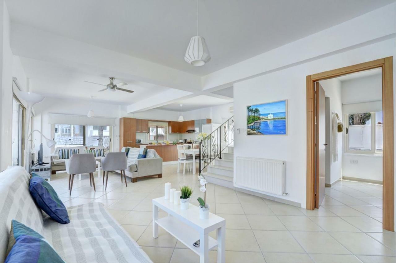 Blue Sea Villa โปรทาราส ภายนอก รูปภาพ