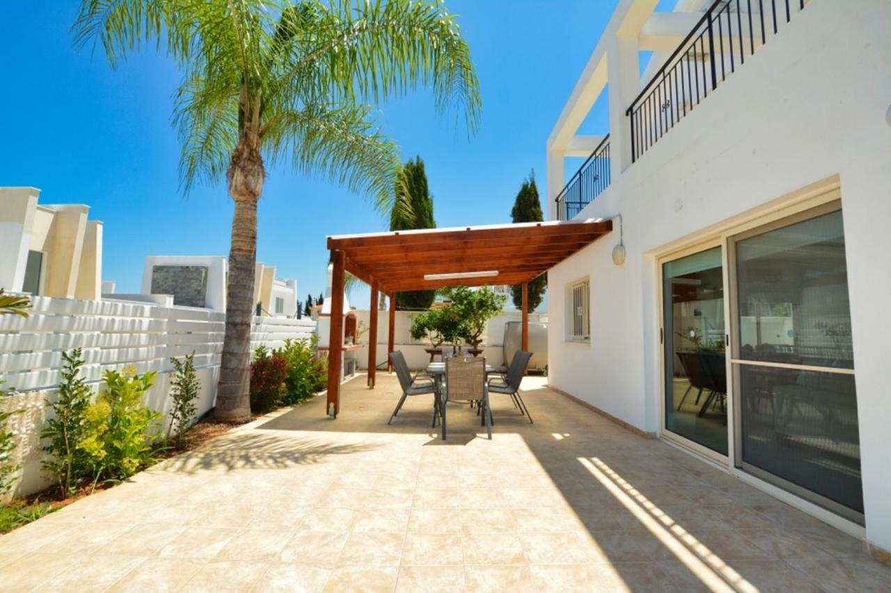 Blue Sea Villa โปรทาราส ภายนอก รูปภาพ