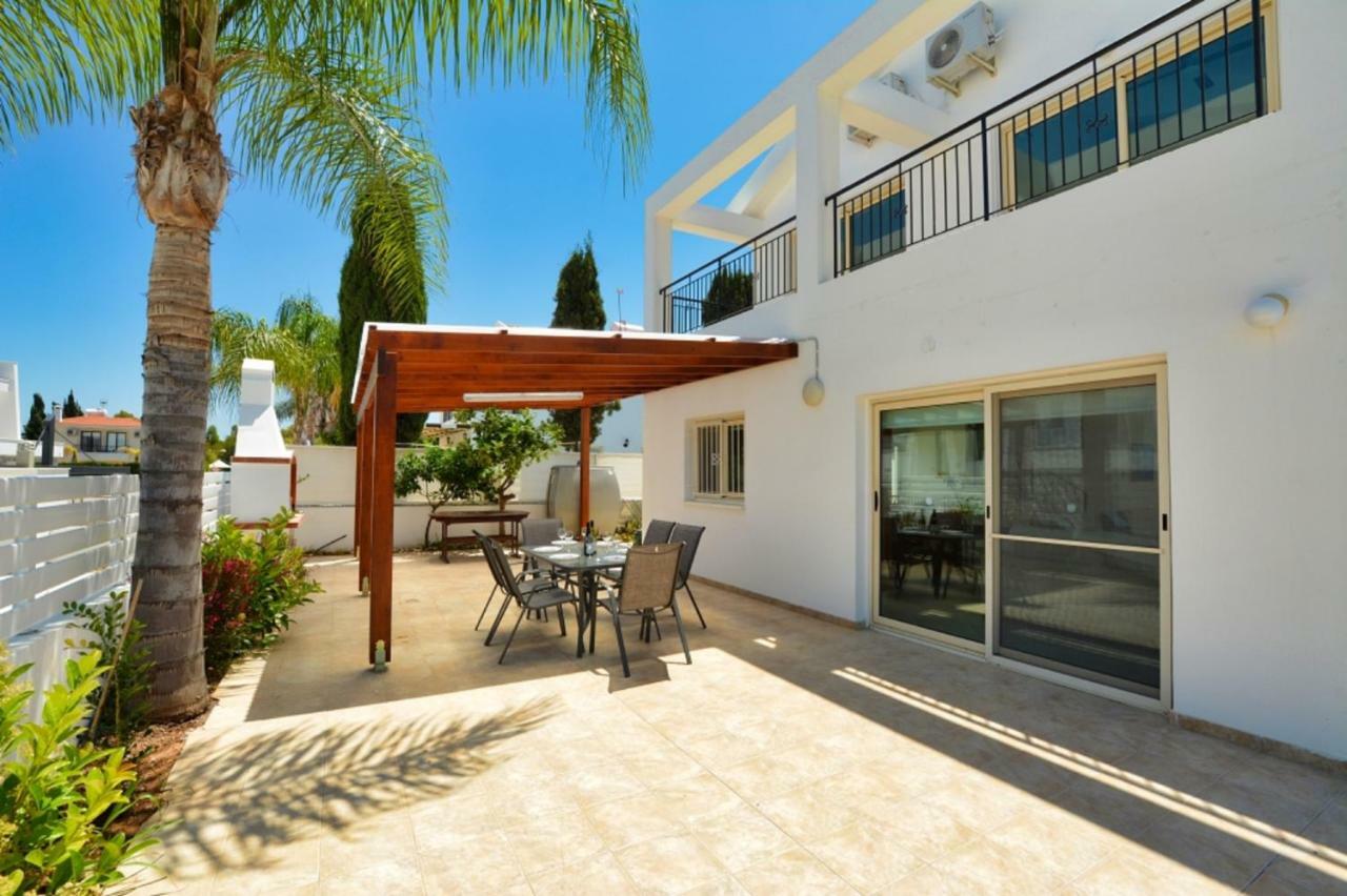 Blue Sea Villa โปรทาราส ภายนอก รูปภาพ